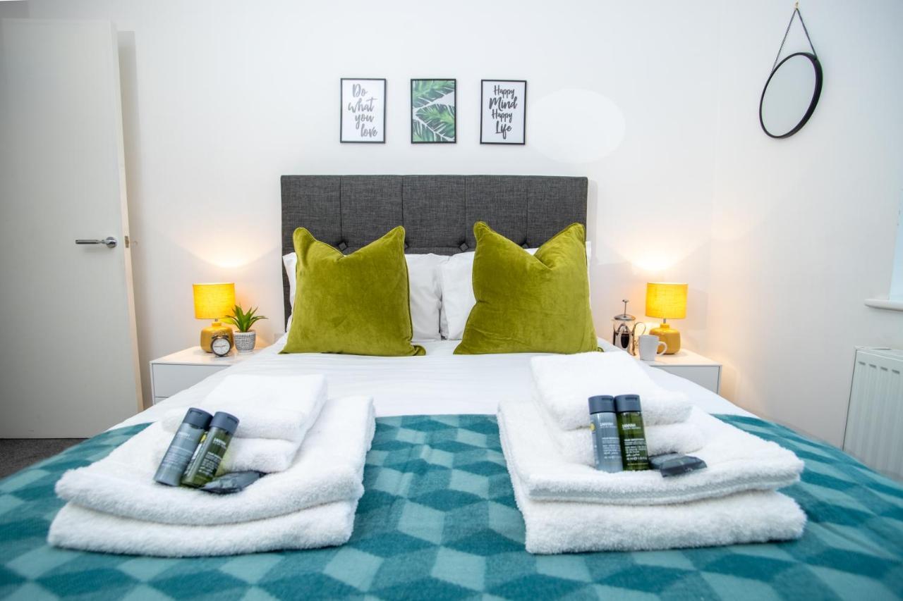 Pembroke House Apartments Exeter For Families Business Relocation Free Parking Екстериор снимка